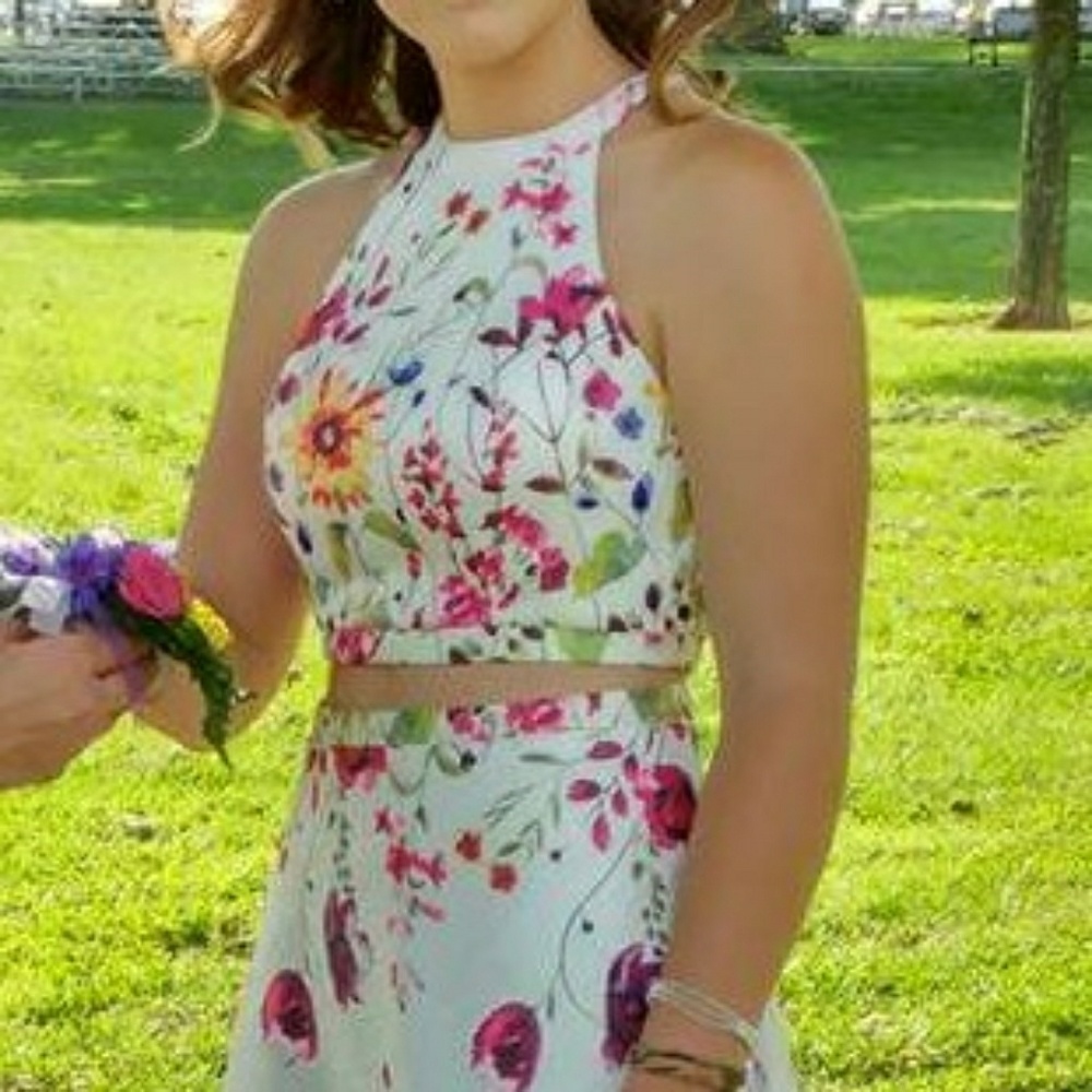 Formal wear dress